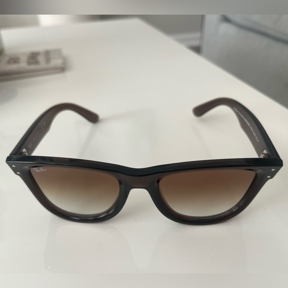 Brand new ray ban wayfarer reverse! - Picture 7 of 8